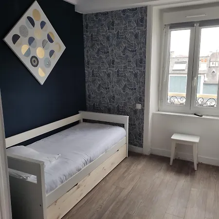 Otel Contact De