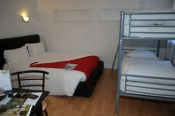 Otel Contact De