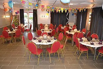 Contact De Otel 2*
